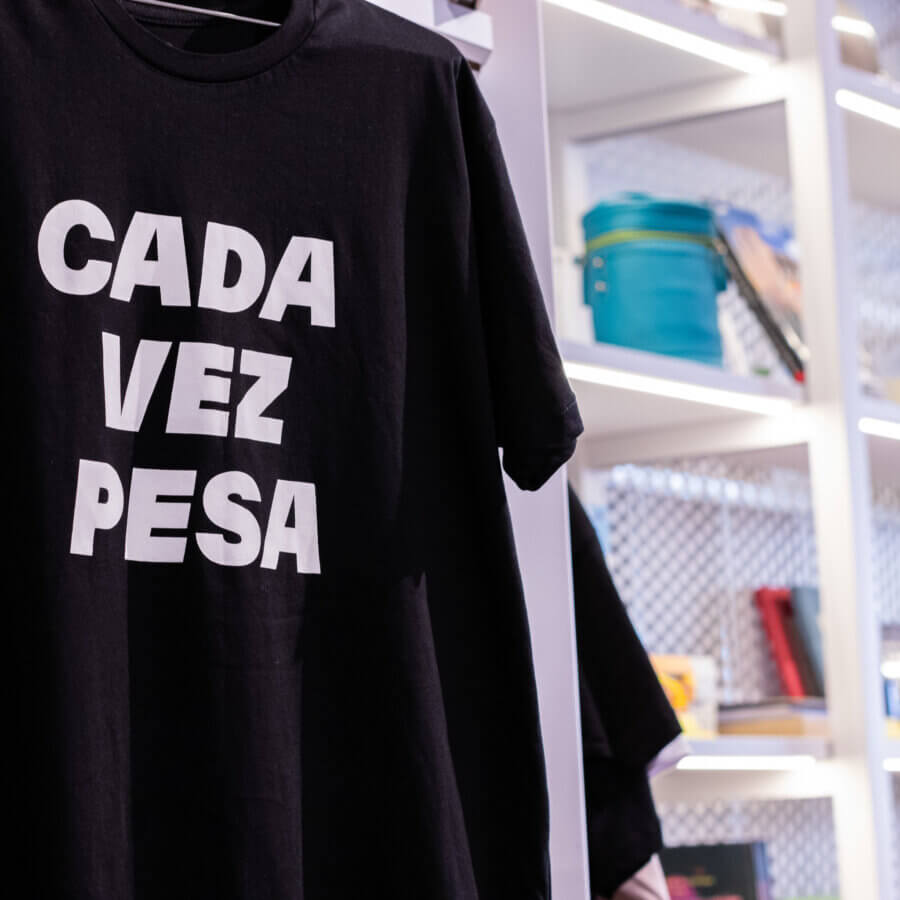 Camiseta CADA VEZ PESA, Fernando Arias y Daniel Felipe Rodríguez