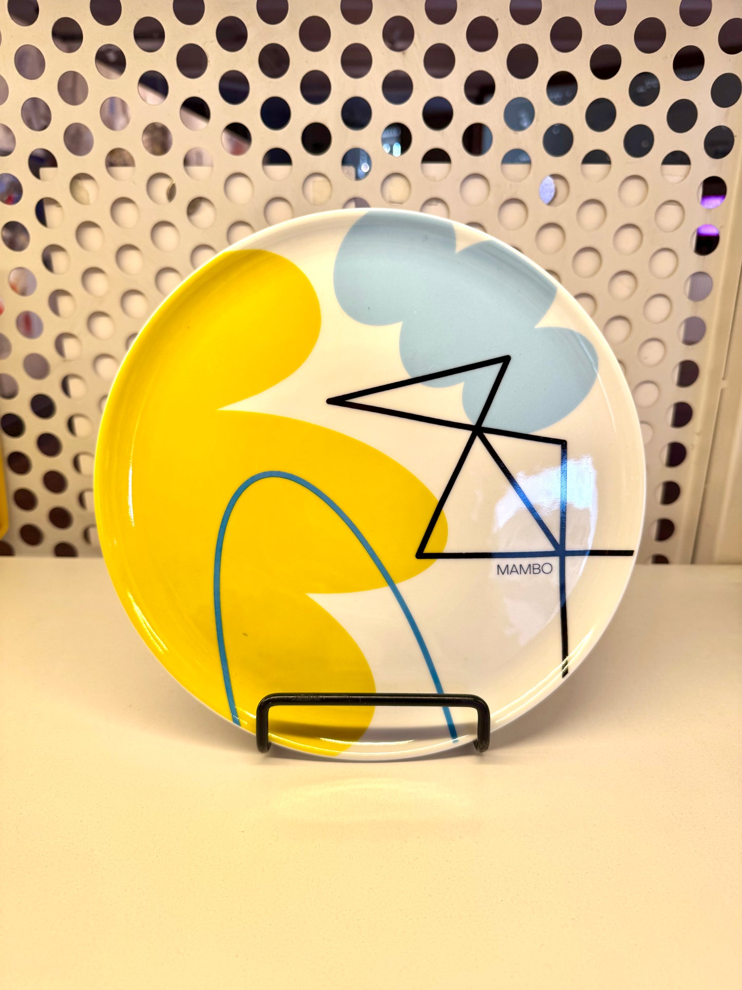 Plato MAMBO - diseño abstracto