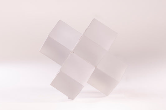 Escultura geométrica mate