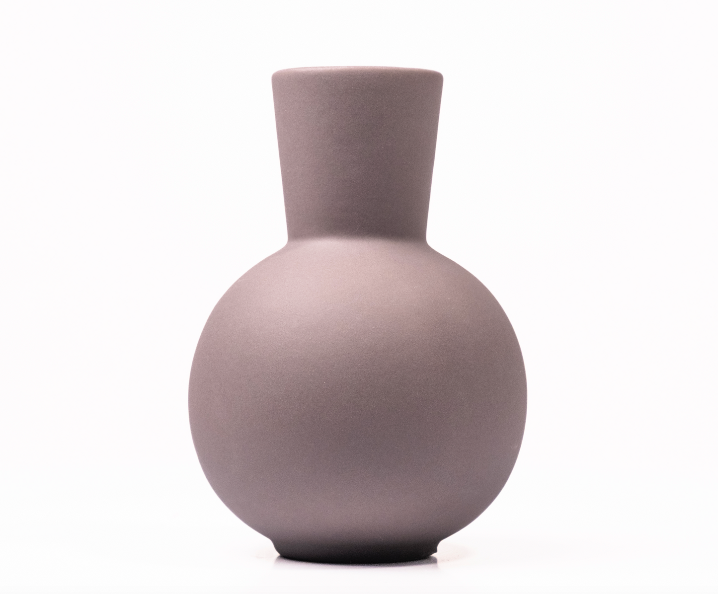 Florero morado redondo