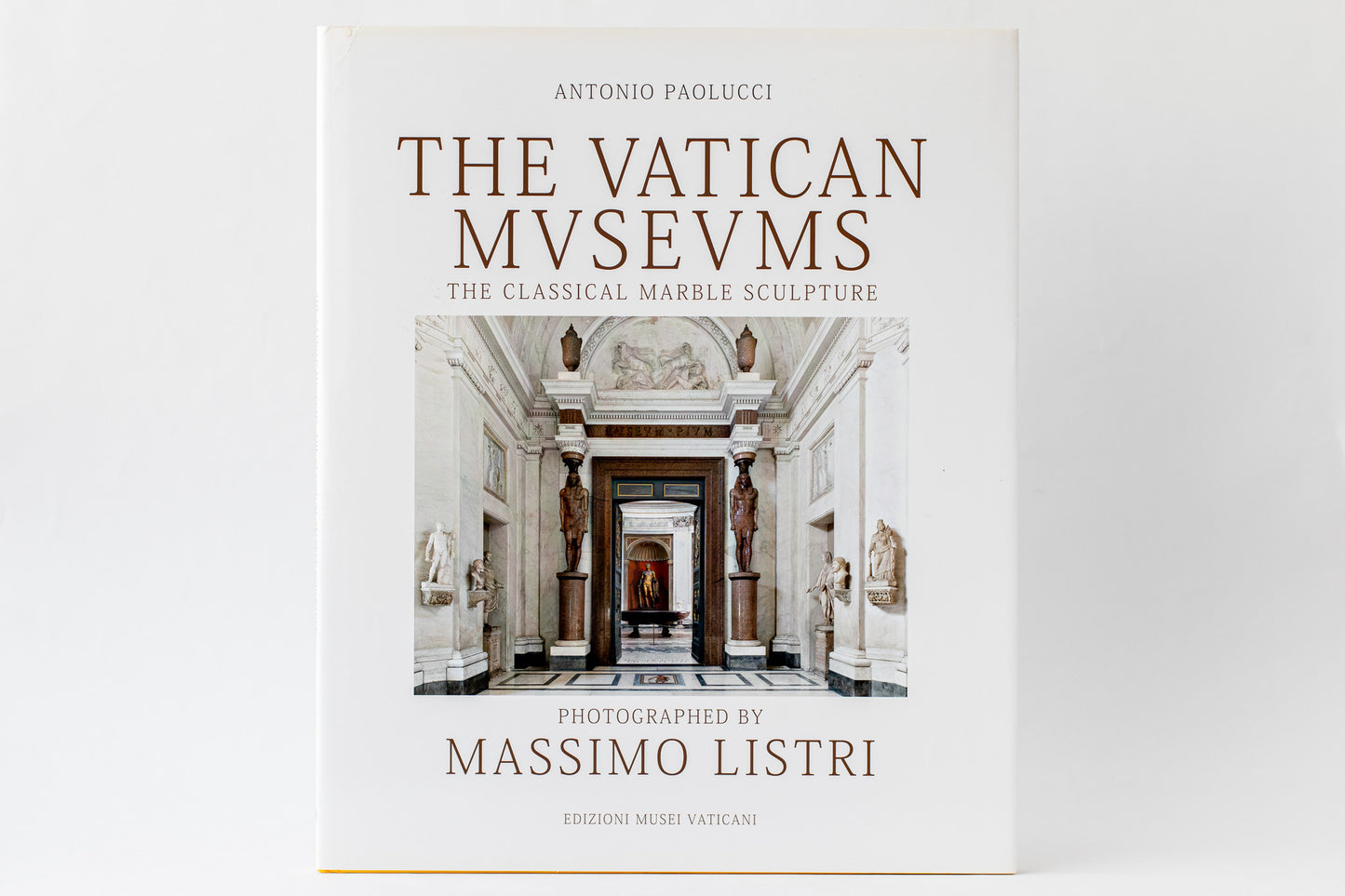 The Vatican Museums – Massimo Listri de Antonio Paolucci