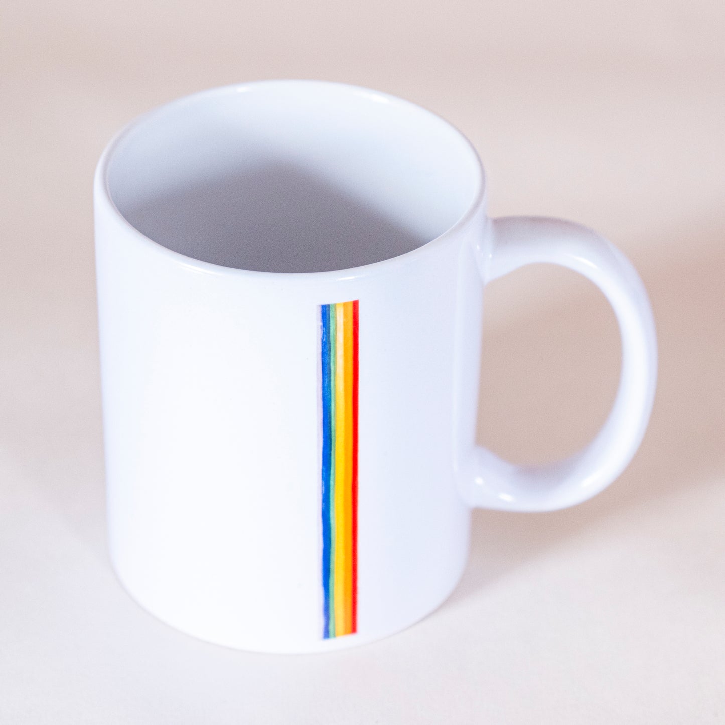 Mug Arcoíris, Ana Mercedes Hoyos